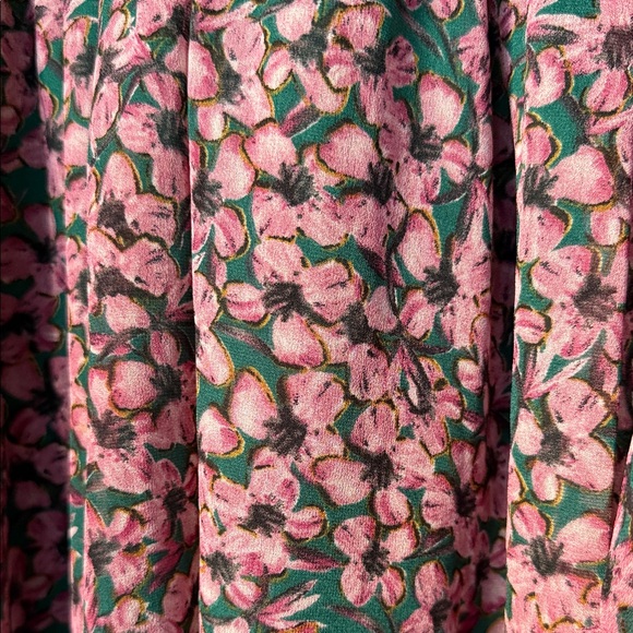 LuLu Floral Long Sleeve Smocked Dress - Picture 4 of 7